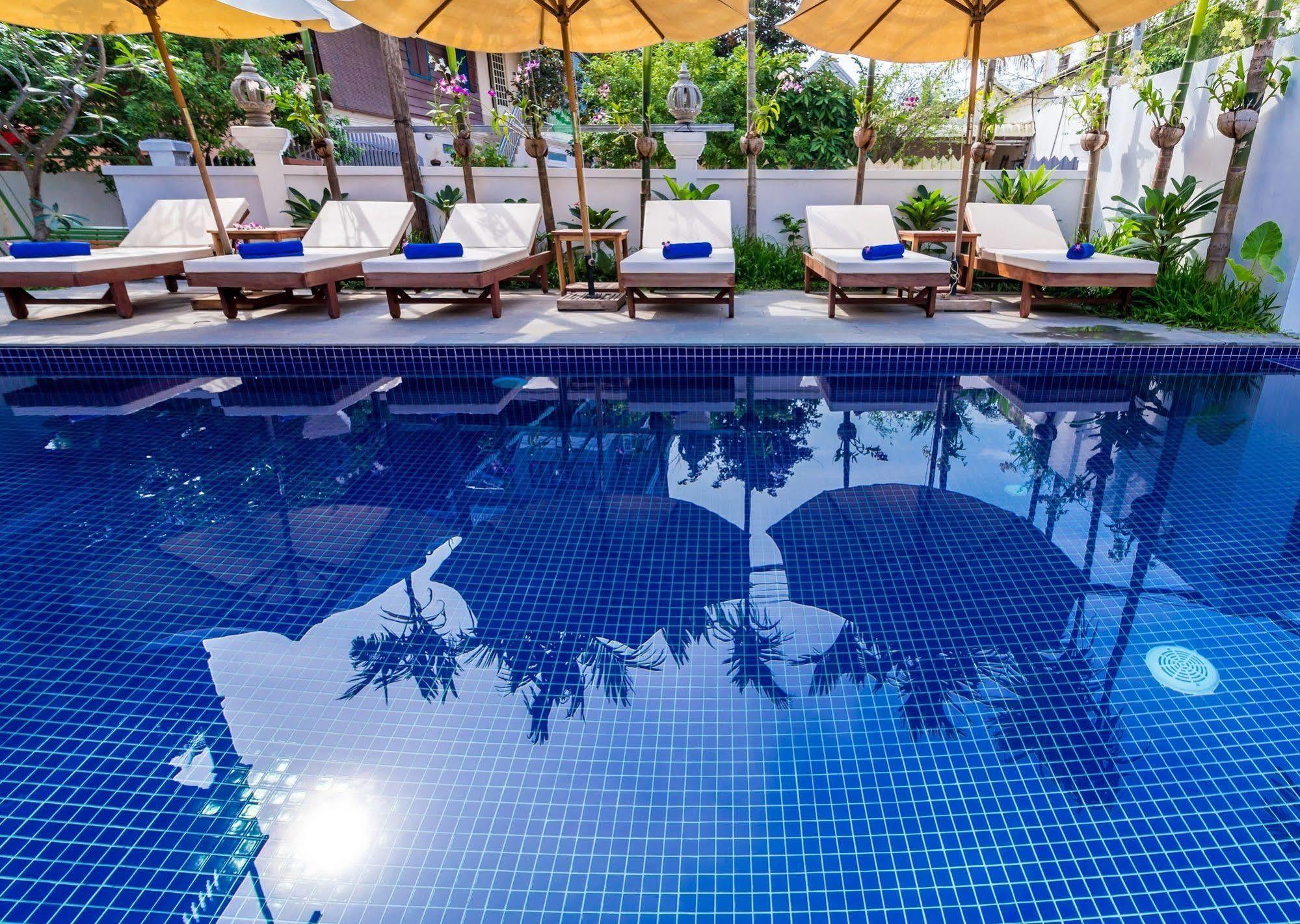 The Unique Angkor Villa Siem Reap Exterior photo